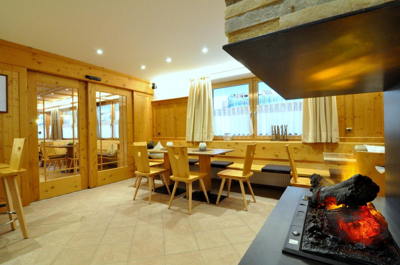 Hotel Traube - Stelvio Exteriér fotografie